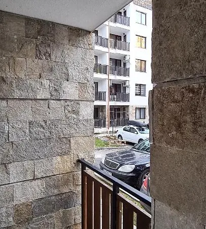 Borohome Apartament *